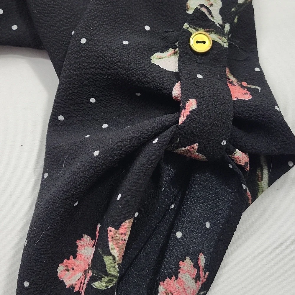 Stella Tweed Short Sleeve Black Dress Red/White Flowers Zipper Neckline Size XS - Picture 7 of 7